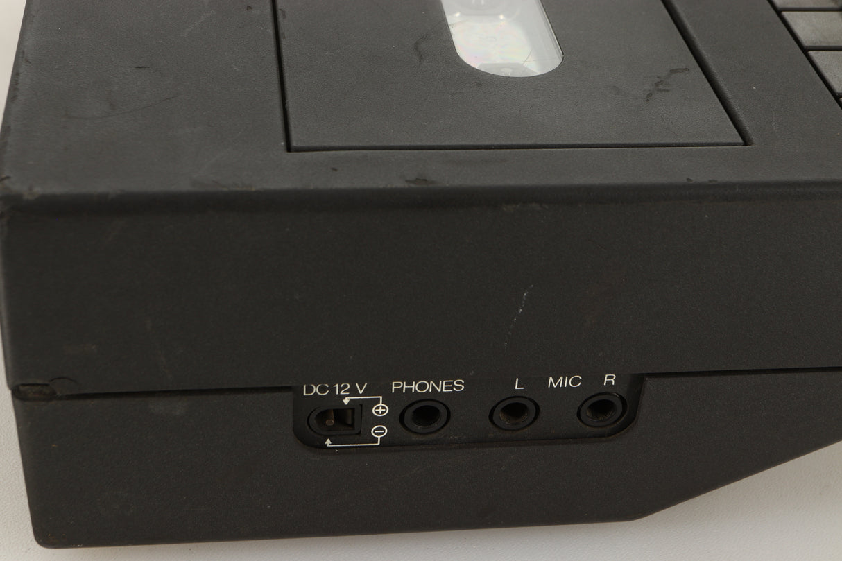 Close up view of a used Yamaha TC-800GL Cassette Deck