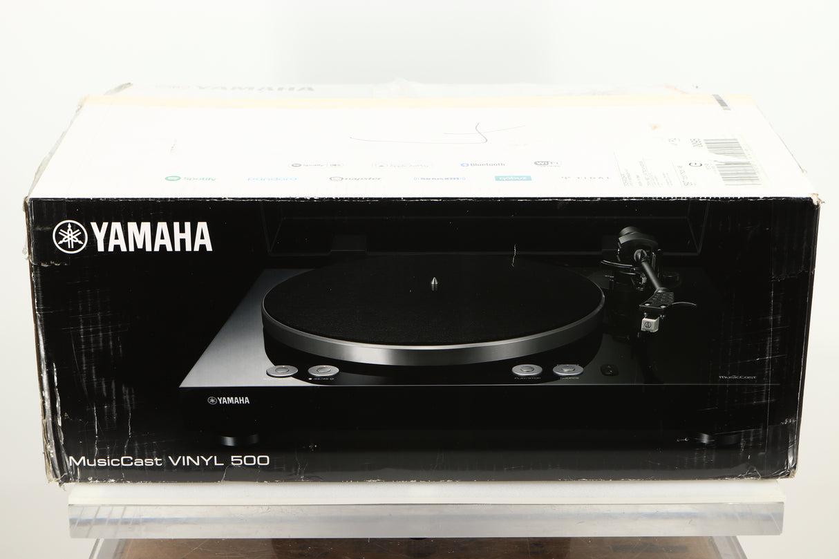 Box of a Yamaha TTN503 MusicCast Turntable in Black finish