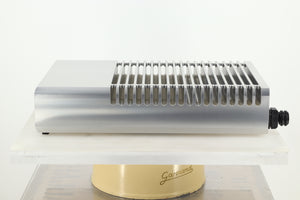 Ayre KX-R Pre Amplifier - Silver / MX-R Monoblock Power Amplifier Pair - Silver