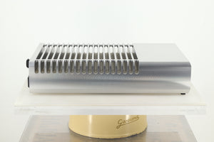 Ayre KX-R Pre Amplifier - Silver / MX-R Monoblock Power Amplifier Pair - Silver