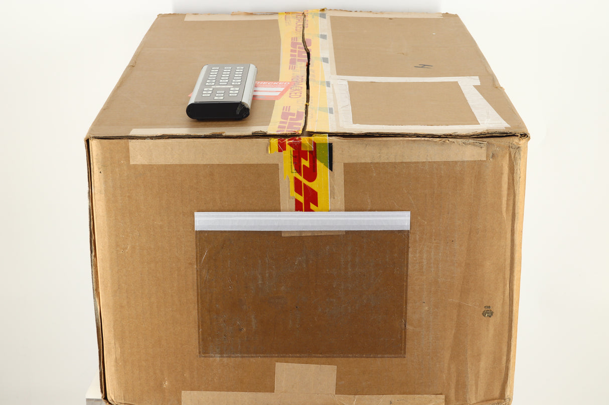 Ayre KX-R Pre Amplifier - Silver / MX-R Monoblock Power Amplifier Pair - Silver