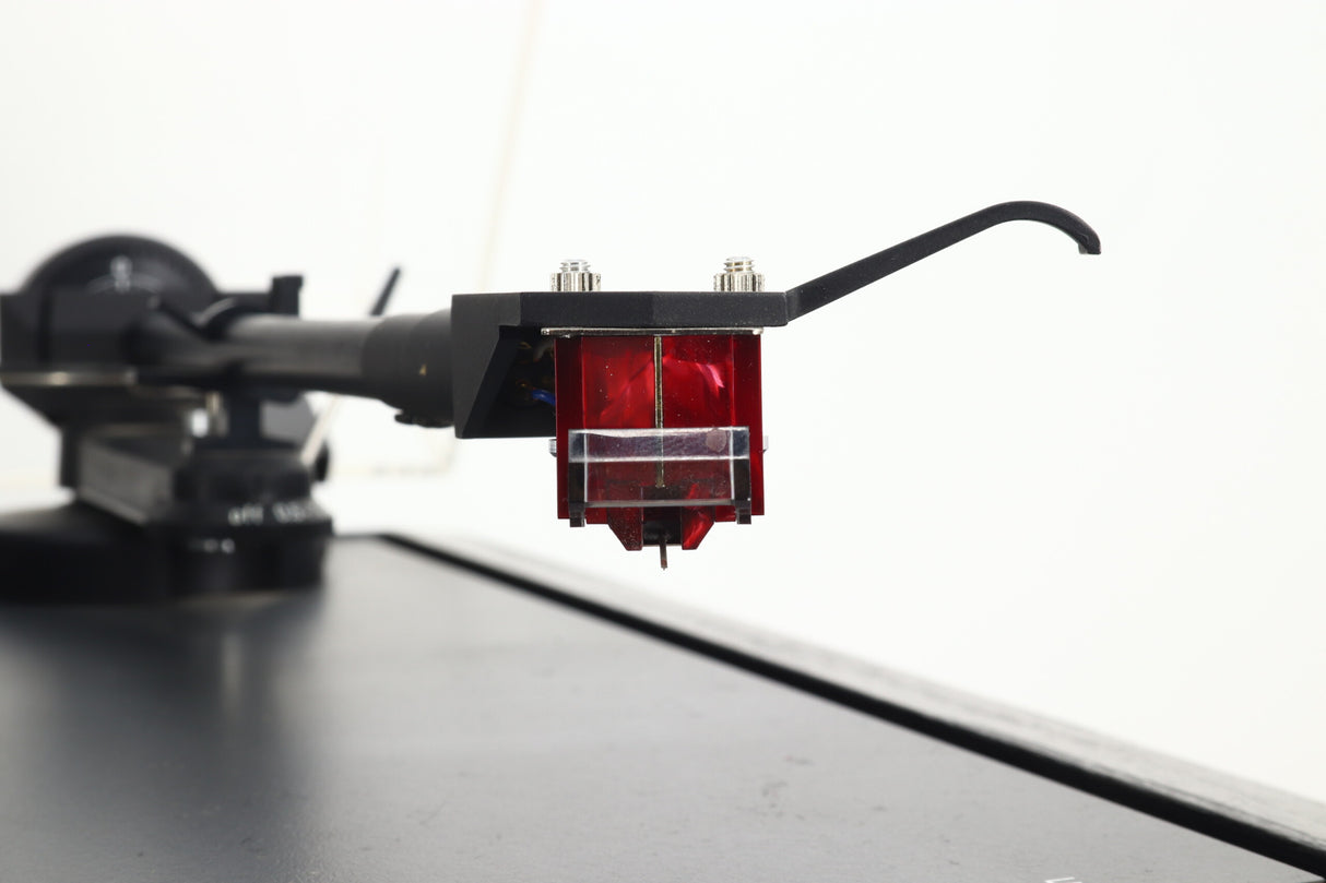 Linn Axis Turntable / Denon DL110 MC Cartridge