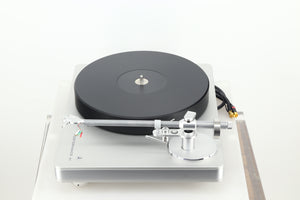 ClearAudio Performance DC Turntable / Clarify Tonearm - Silver