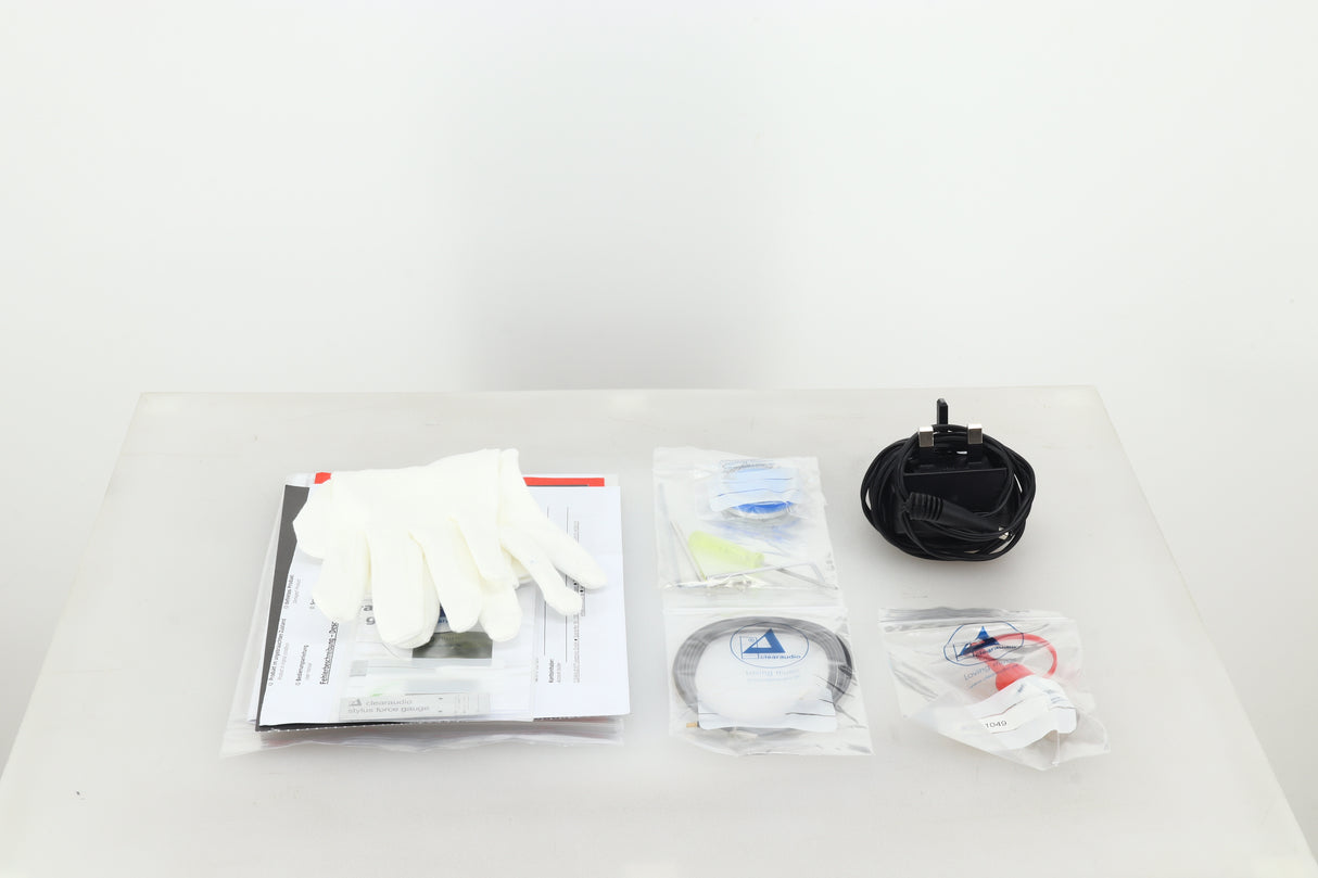 ClearAudio Performance DC Turntable / Clarify Tonearm - Silver