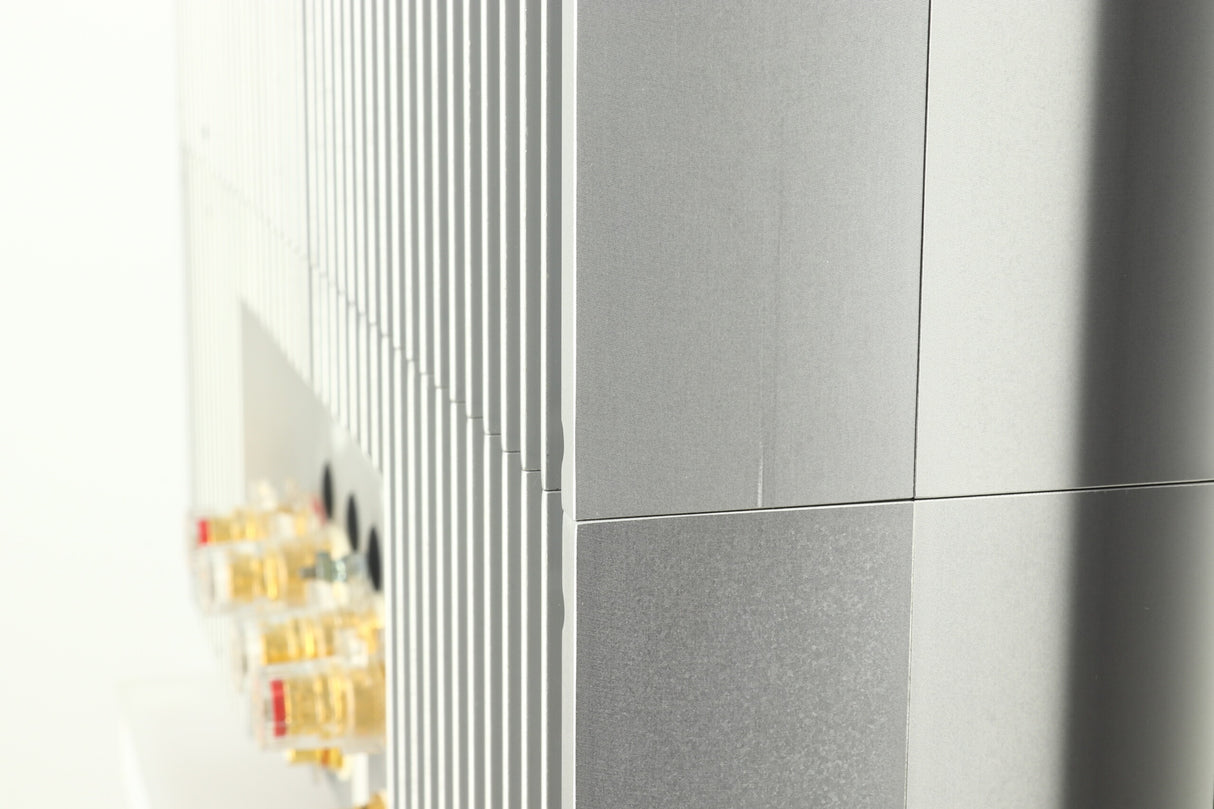 Chord Electronics SPM4000 Power Amplifier - Silver