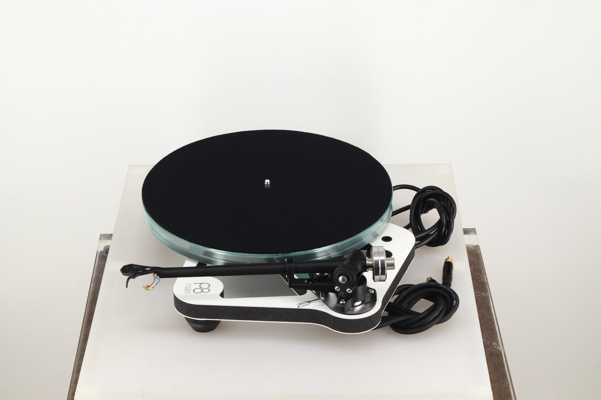 Rega Planar 8 Turntable - White, no cartridge
