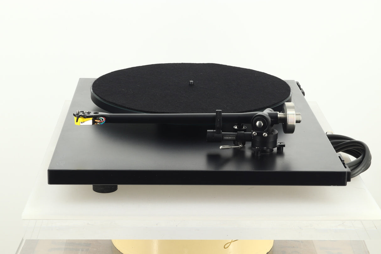 Rega P3/24 Turntable / Exact Cartridge - Black