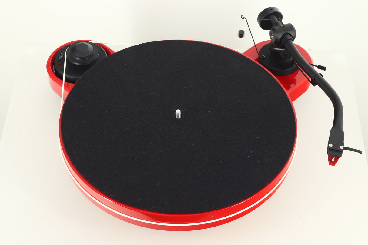 Pro-Ject Genie 3 Turntable - Red