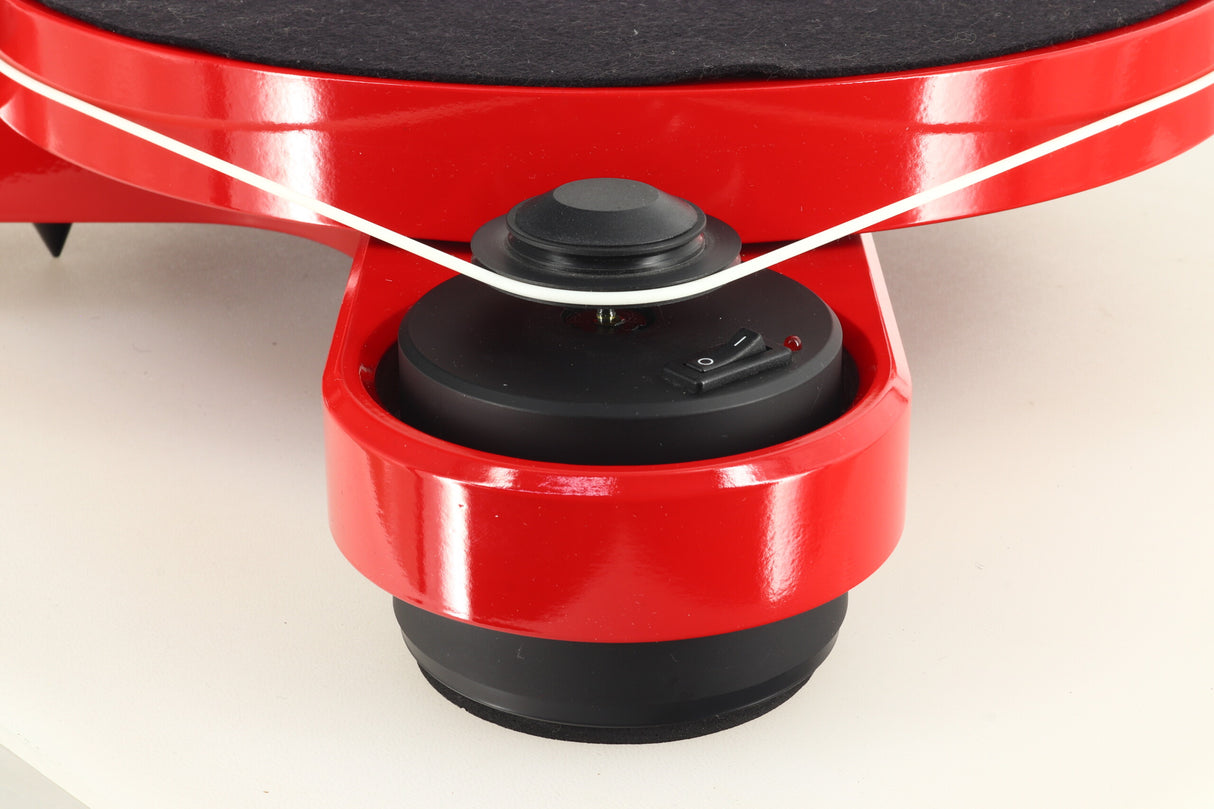Pro-Ject Genie 3 Turntable - Red