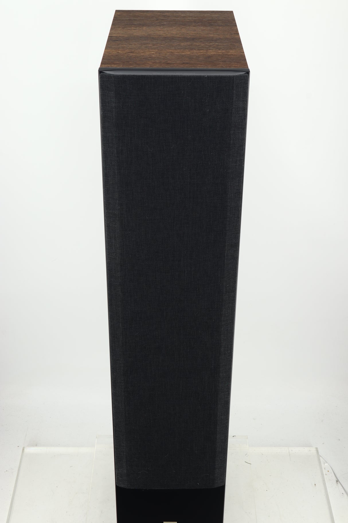 Dali Opticon 8 Mk2 Floorstanding Speakers - Tobacco Oak