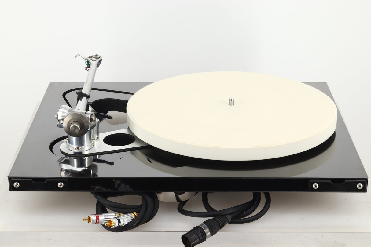 Rega RP10 Turntable - Black / Aphelion MC Cartridge