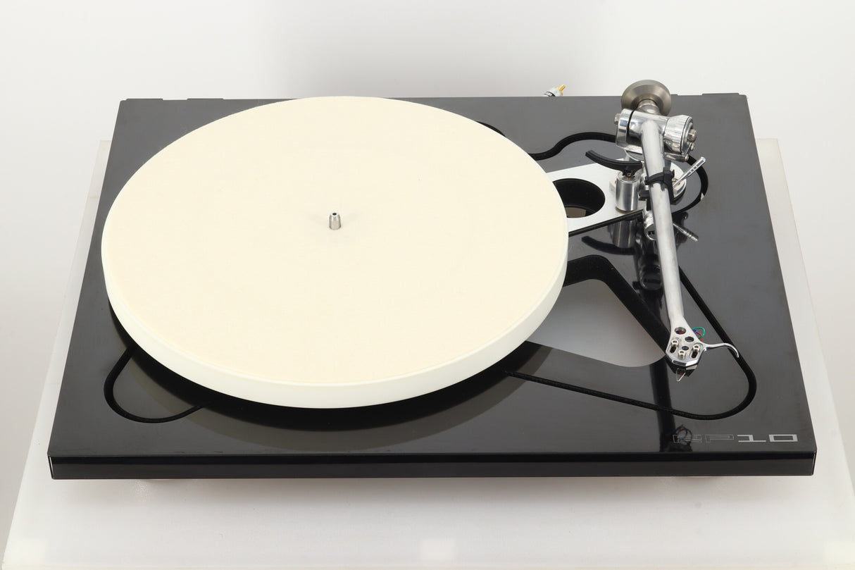 Rega RP10 Turntable - Black / Aphelion MC Cartridge