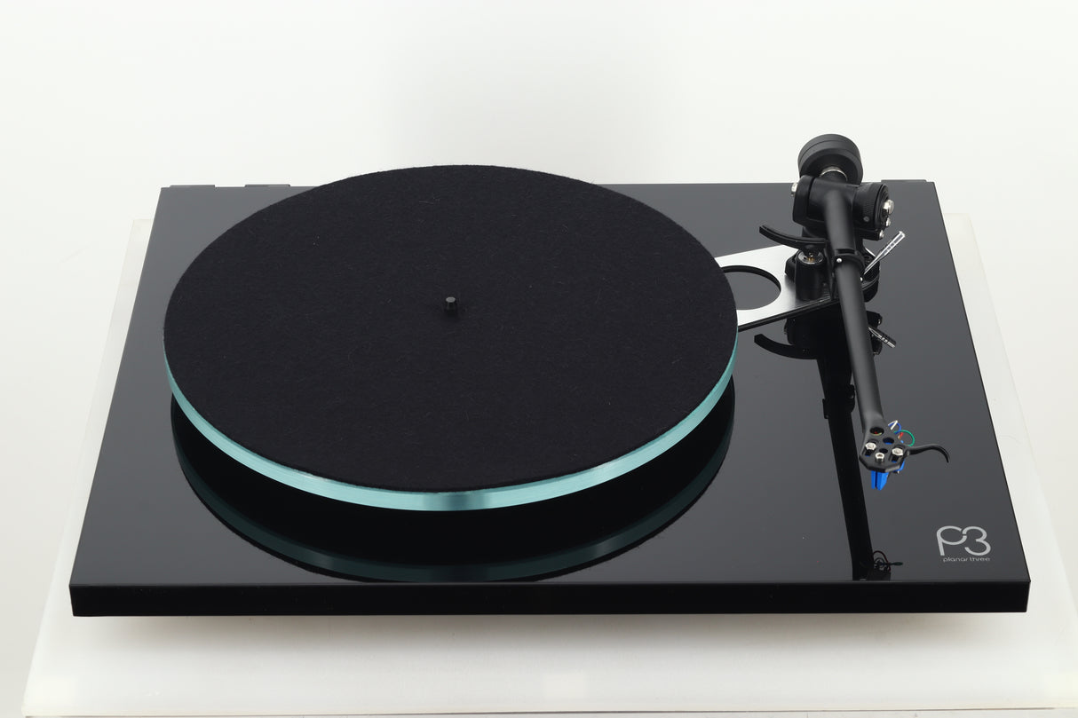 Rega Planar 3 Turntable - Black / Elys 2 Cartridge