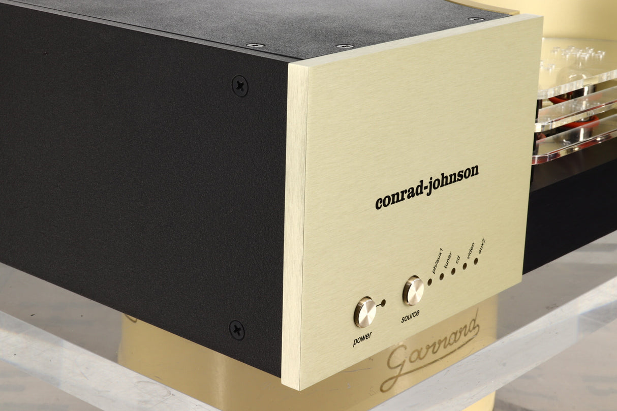 Conrad Johnson CT5 Pre Amplifier