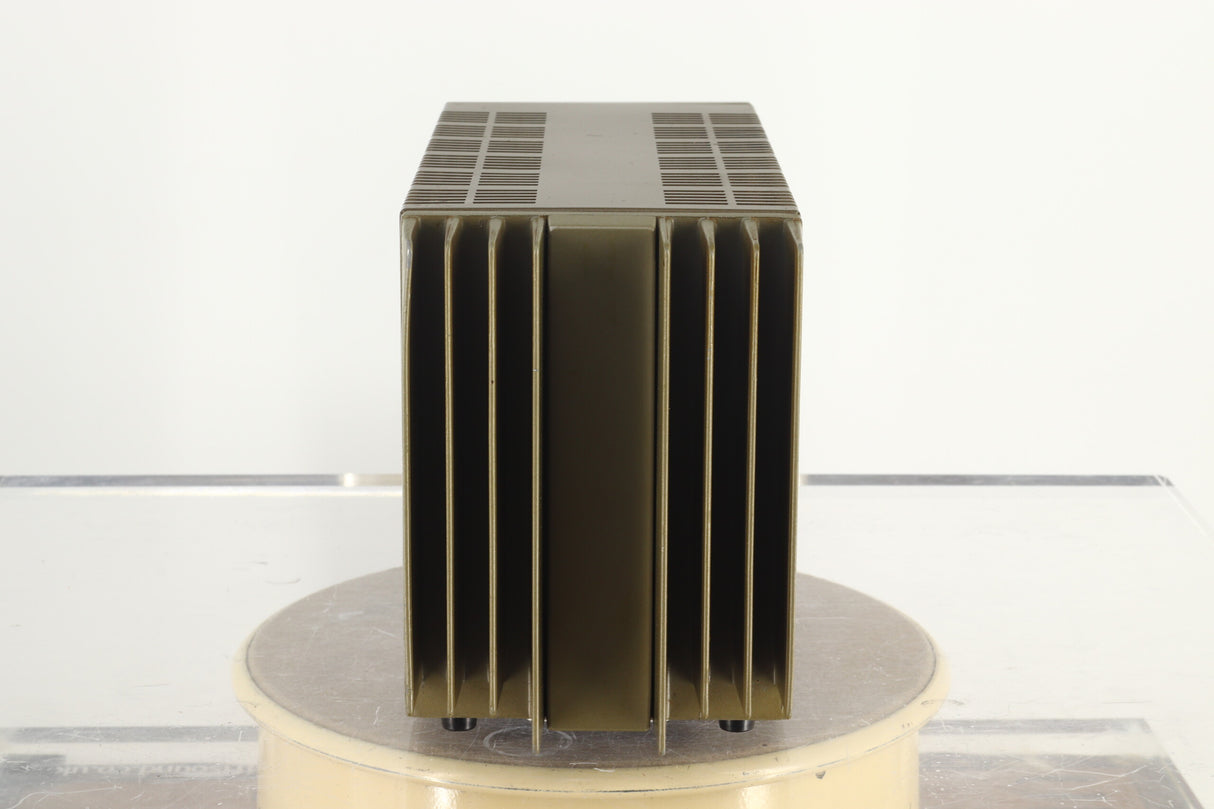 Quad 303 Power Amplifier