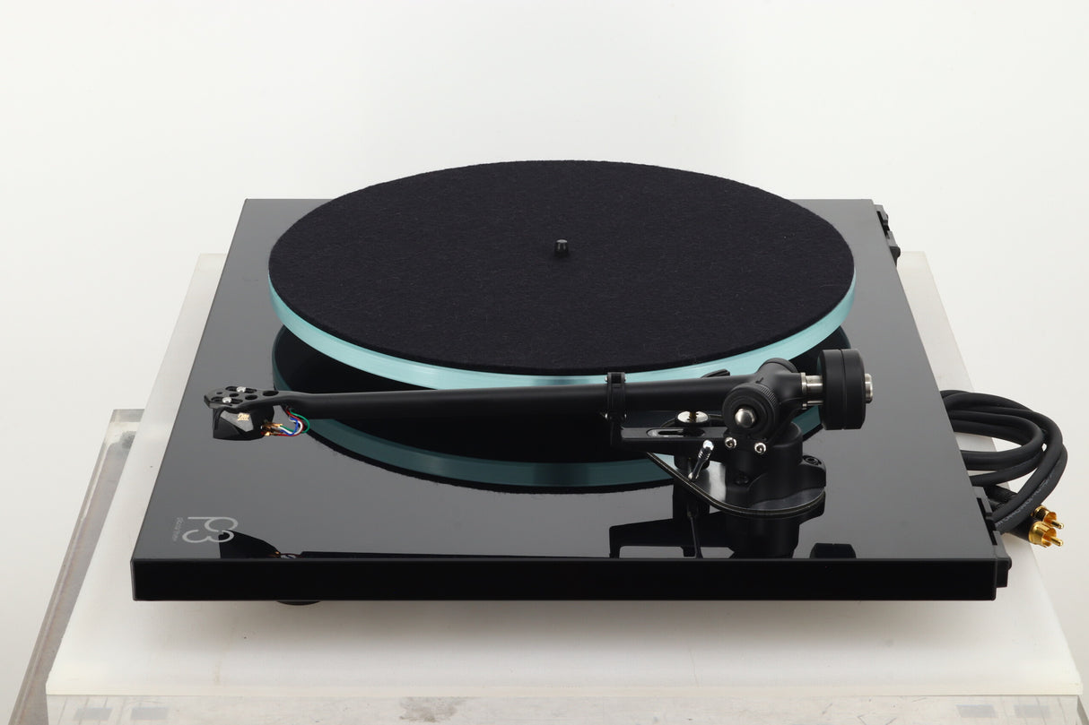 Rega Planar 3 Turntable - Black / NEO Power Supply / Ortofon 2M Black Cartridge