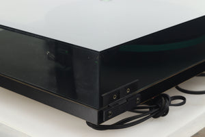 Rega Planar 2 Turntable / Ortofon 2M Red Cartridge