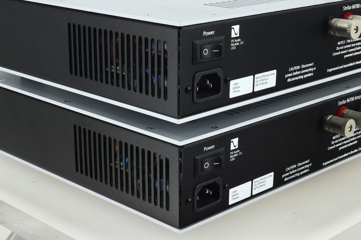 PS Audio M700 Monoblock Amplifiers - Silver