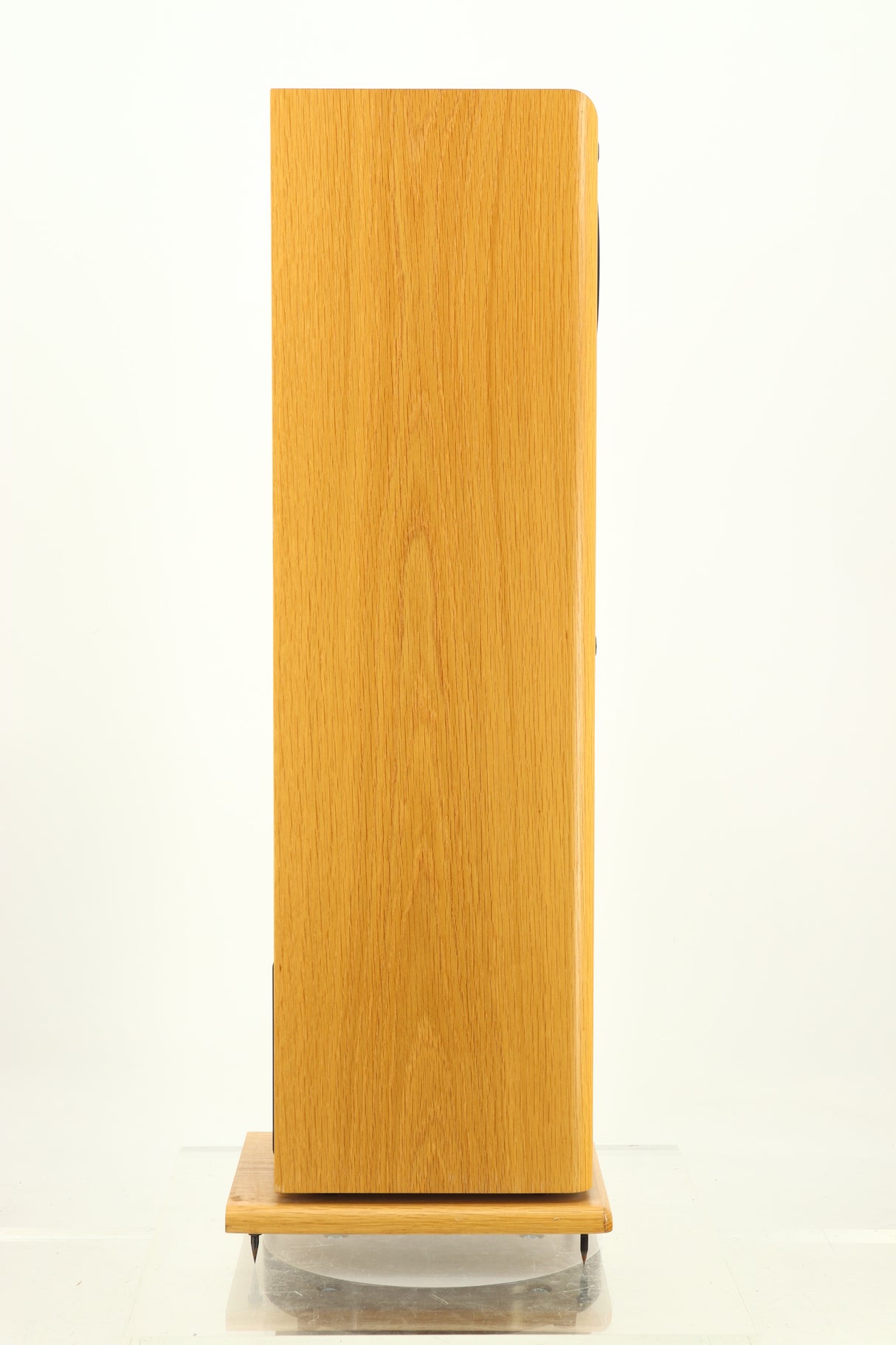 Castle Severn 2SE Floorstanding Speakers - Light Oak