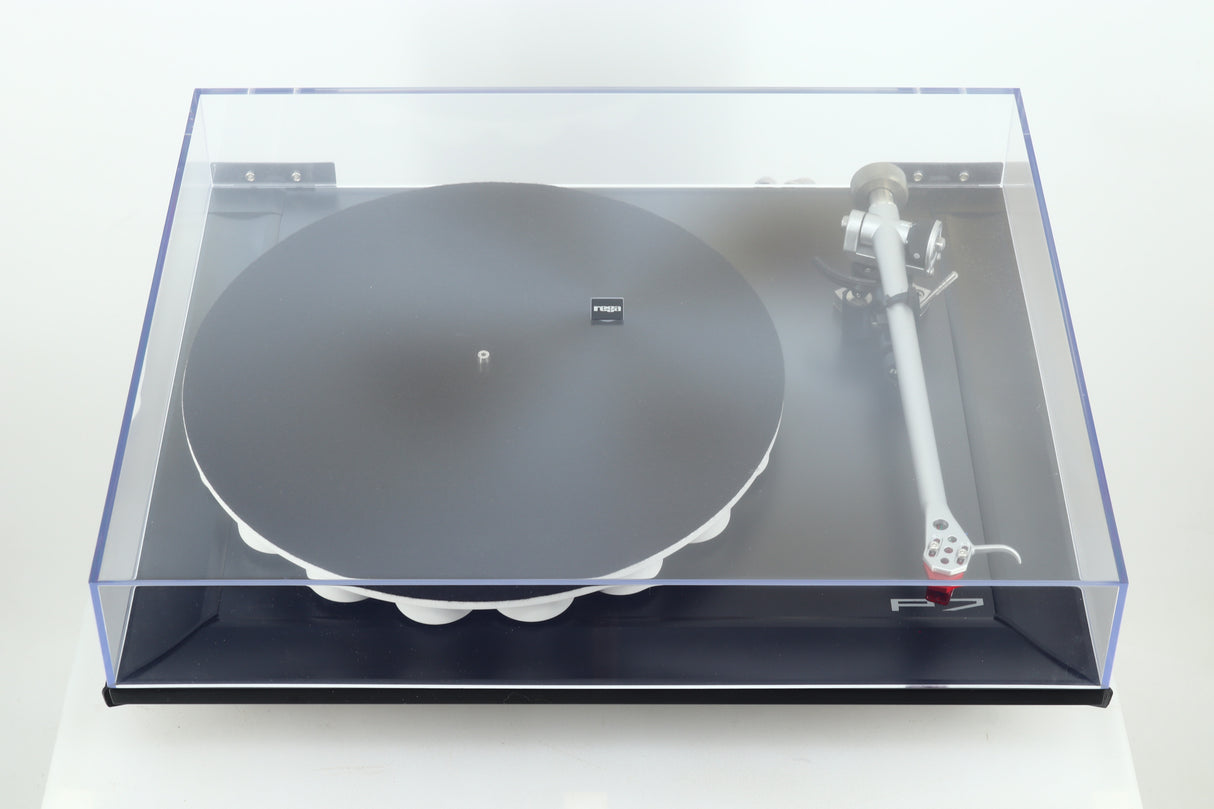 Rega P7 Turntable - Black / Dynavector 10X5 Cartridge