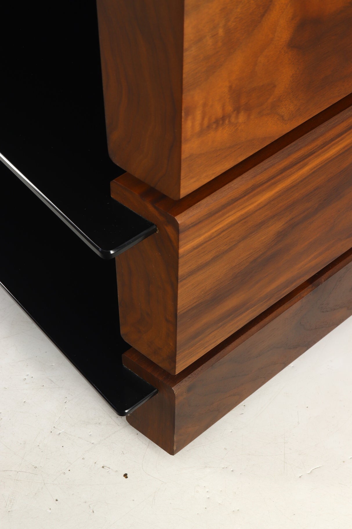 Custom Design Milan 3-Shelf Hi-Fi Stand
