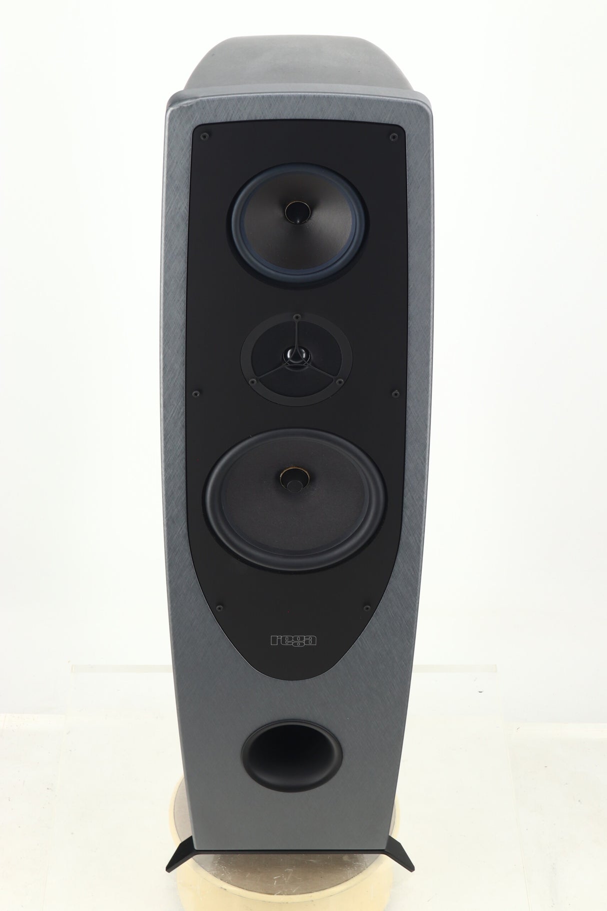 Rega AYA Floorstanding Speakers