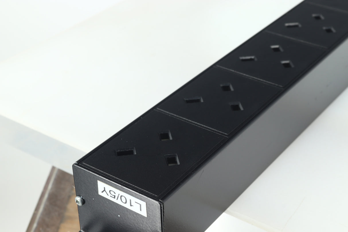 Merlin Mains Distribution Unit 7-Way