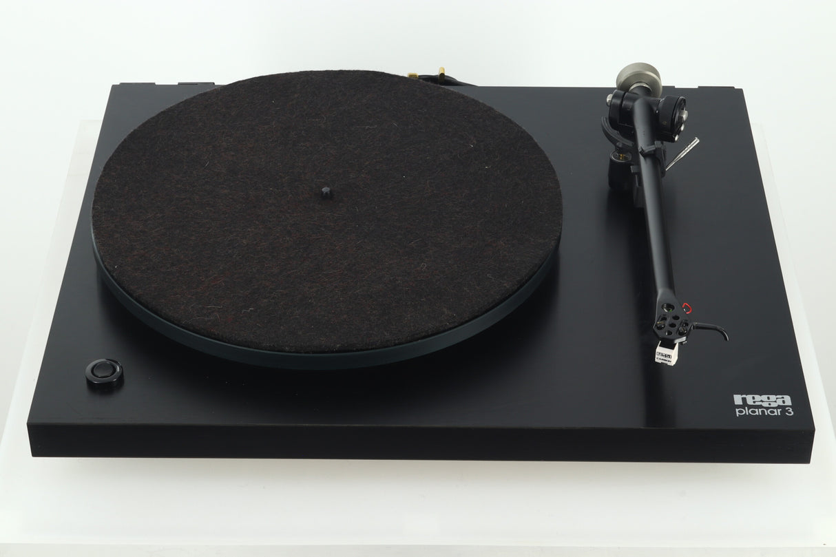 Rega Planar 3 Turntable / Carbon Cartridge