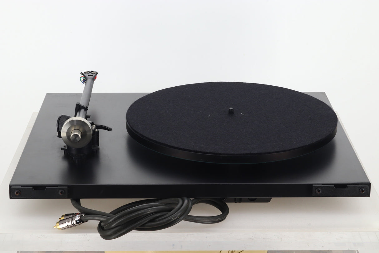 Rega P3/24 Turntable - Black / Bias 2 Cartridge