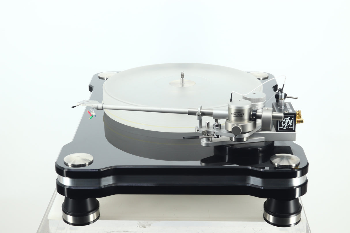VPI Aries 3 Turntable / JMW Memorial 10.5" Tonearm / VPI SDS Power Supply