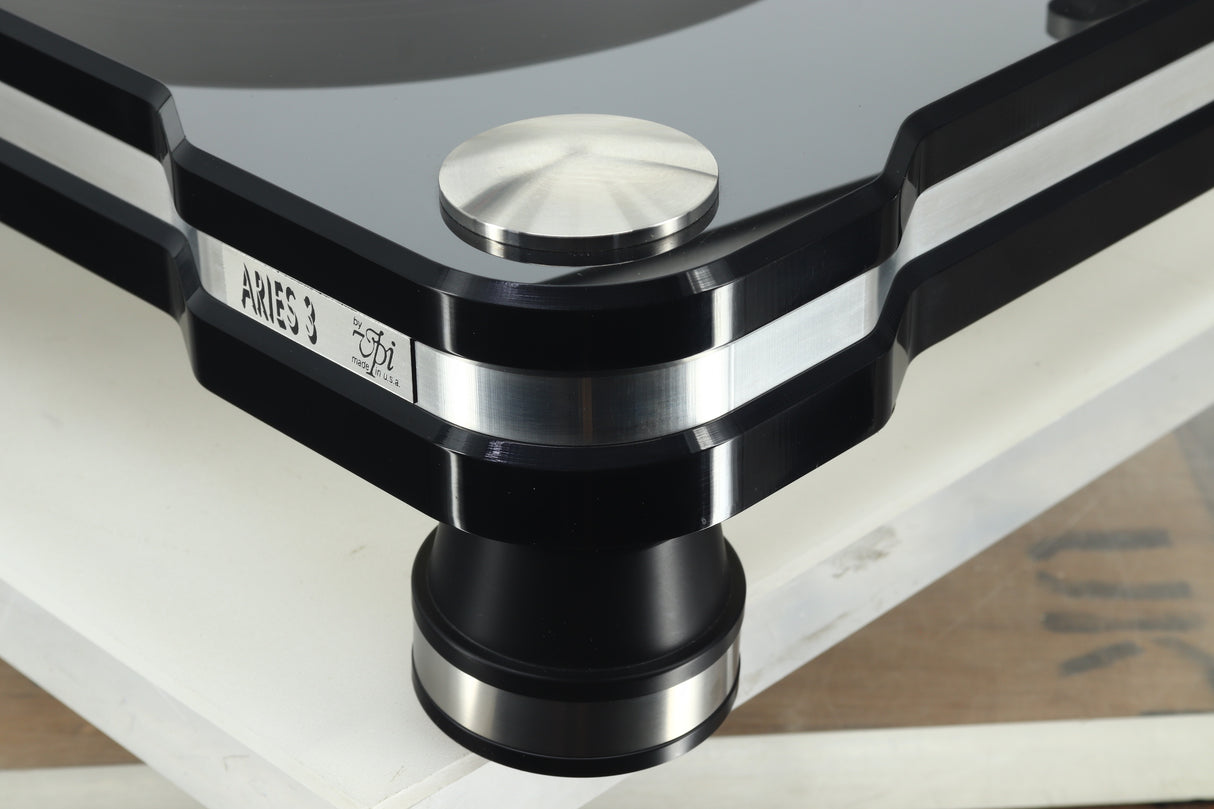 VPI Aries 3 Turntable / JMW Memorial 10.5" Tonearm / VPI SDS Power Supply