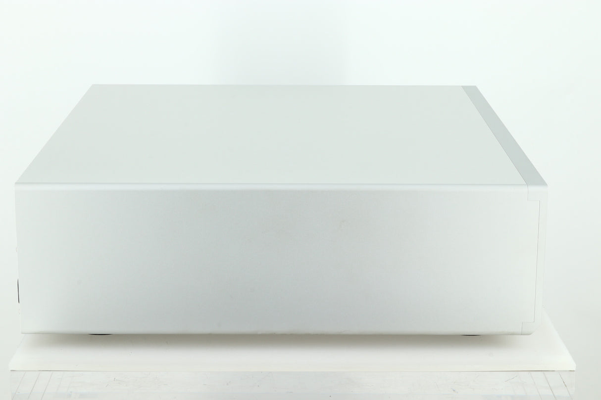 Luxman C-700U Control Amplifier - Silver