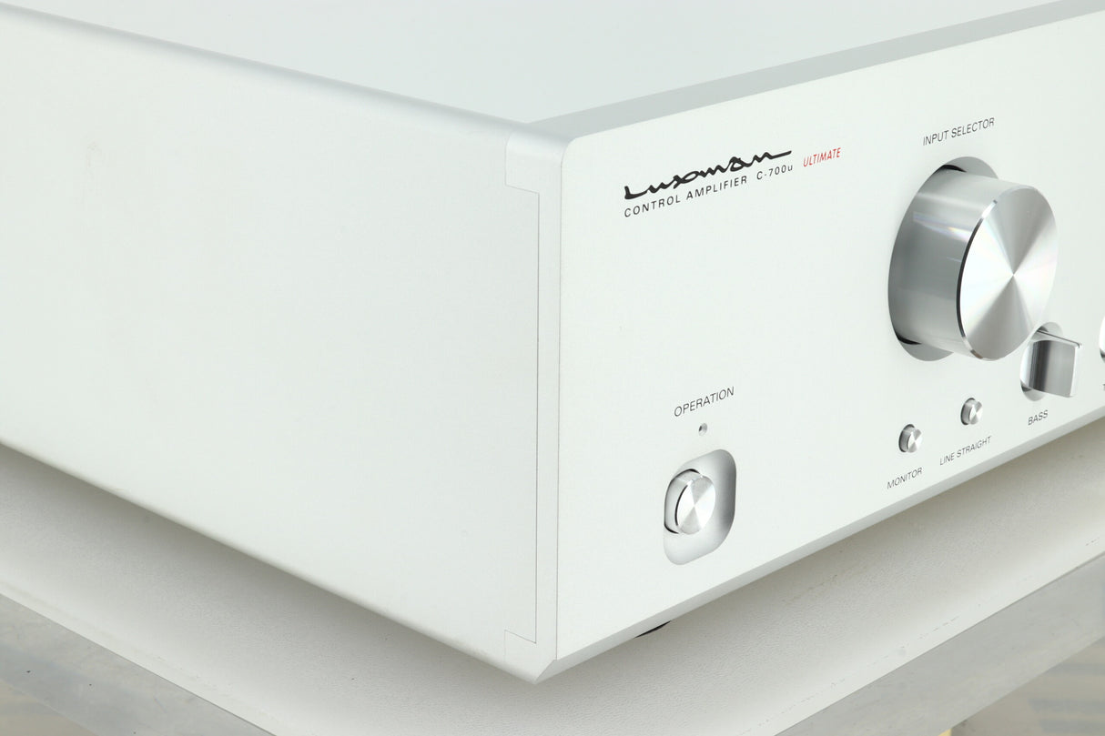 Luxman C-700U Control Amplifier - Silver
