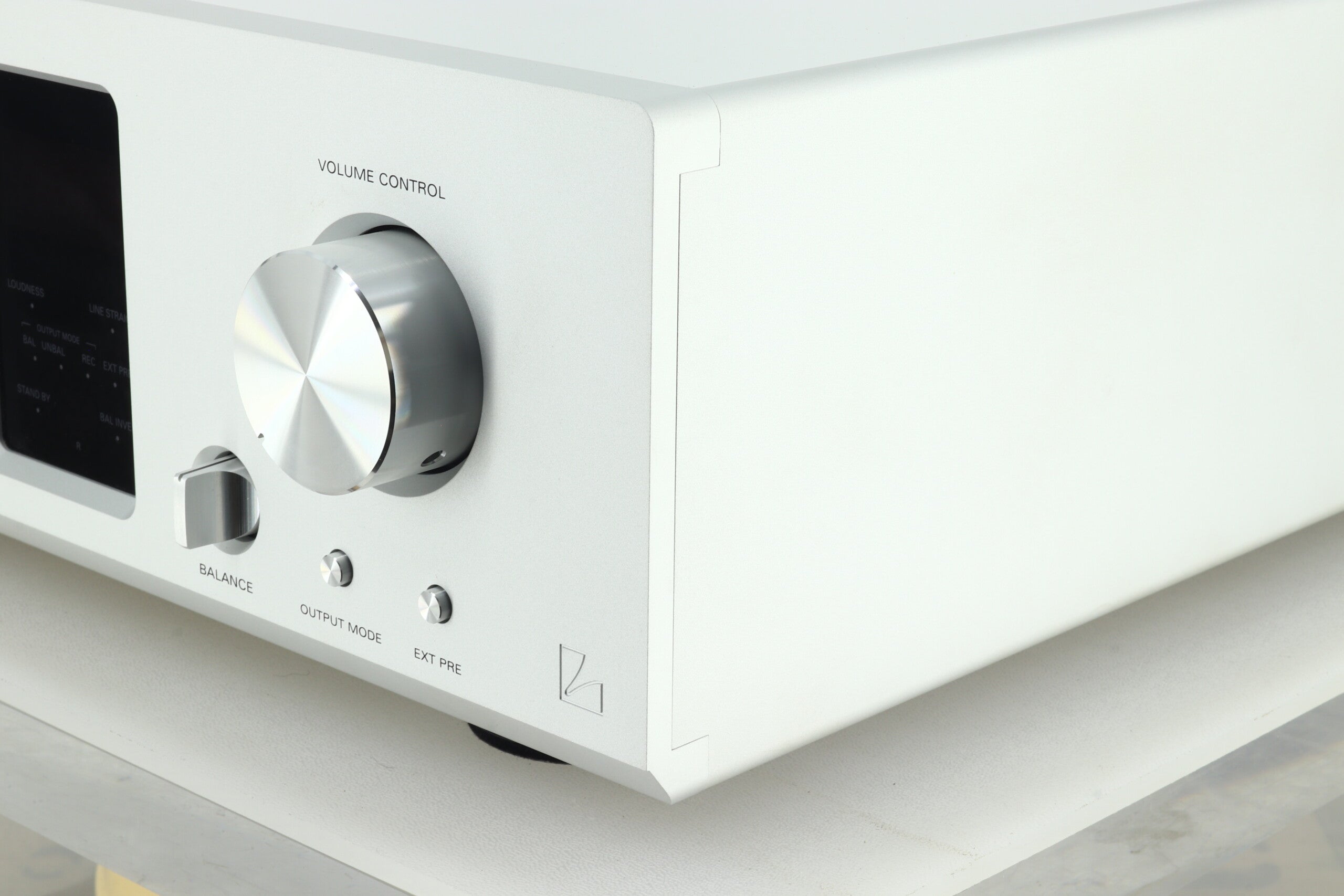 Luxman C-700U Control Amplifier - Silver – 2ndhandhifi.co.uk