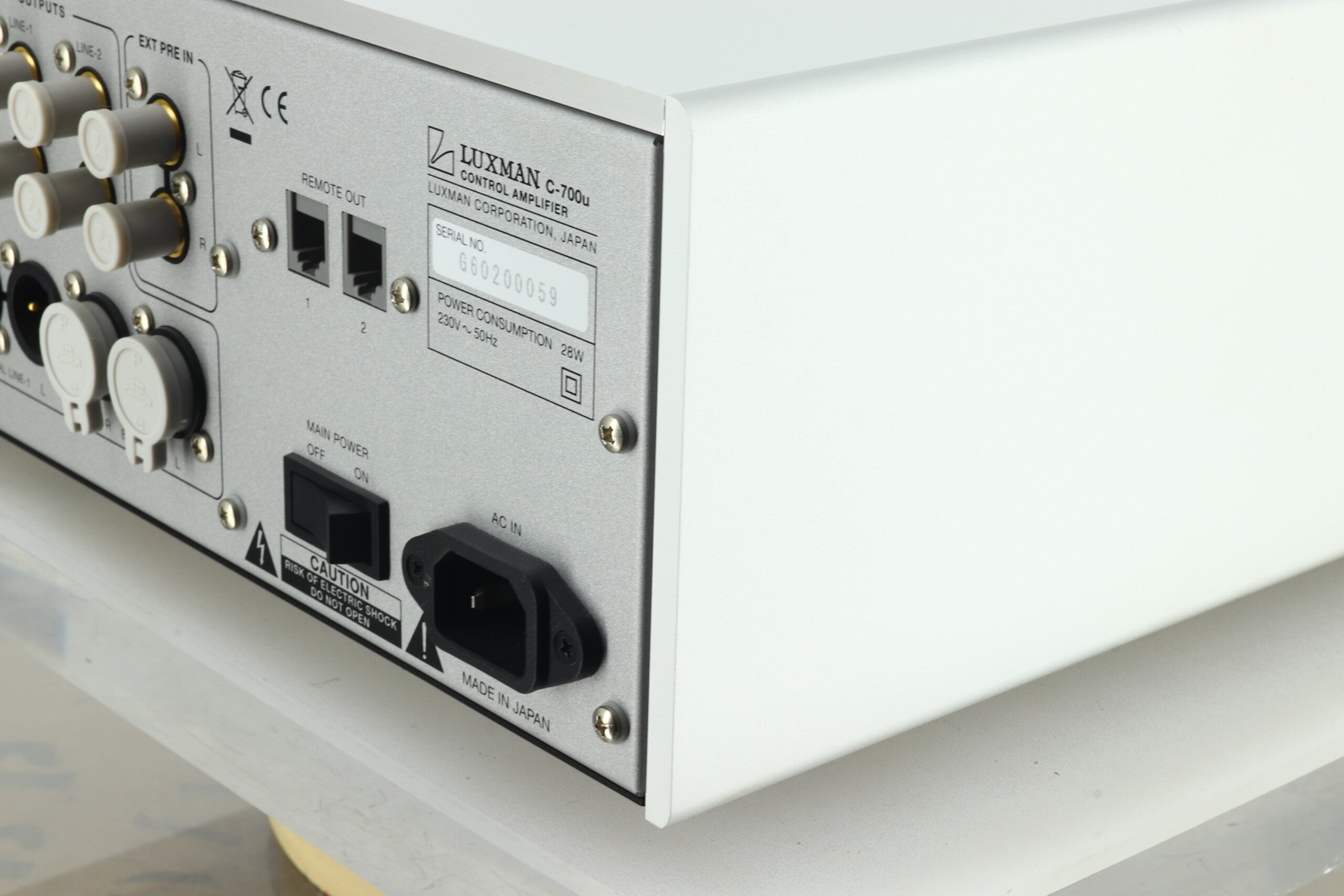 Luxman C-700U Control Amplifier - Silver – 2ndhandhifi.co.uk