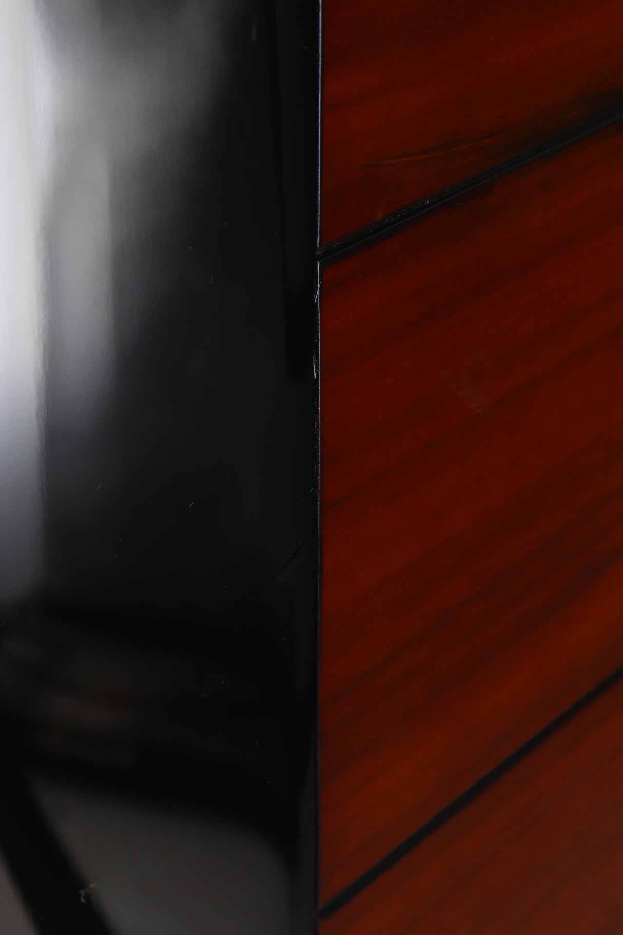 Usher Dancer Mini 2 DMD Floorstanding Speakers - Piano Black / Walnut