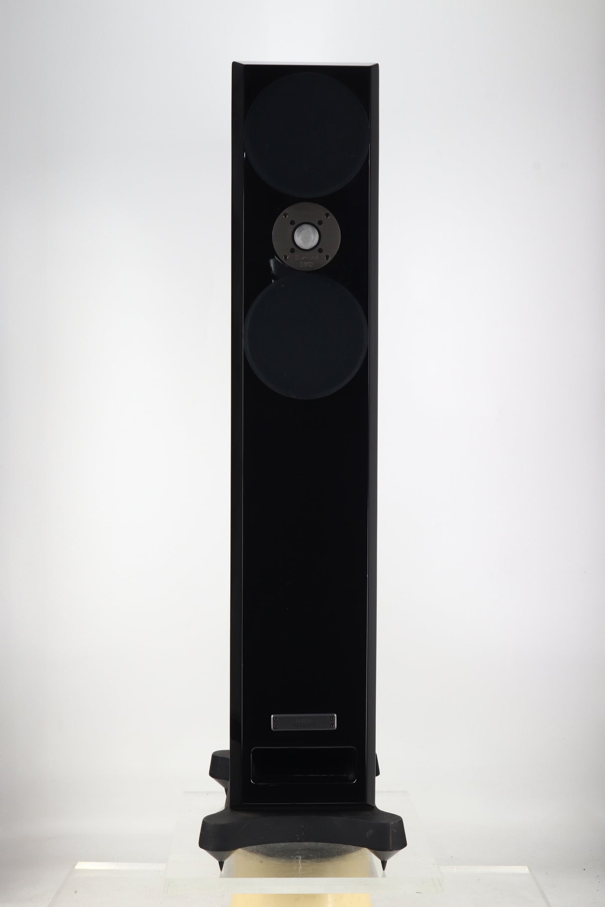 Usher Dancer Mini 2 DMD Floorstanding Speakers - Piano Black / Walnut