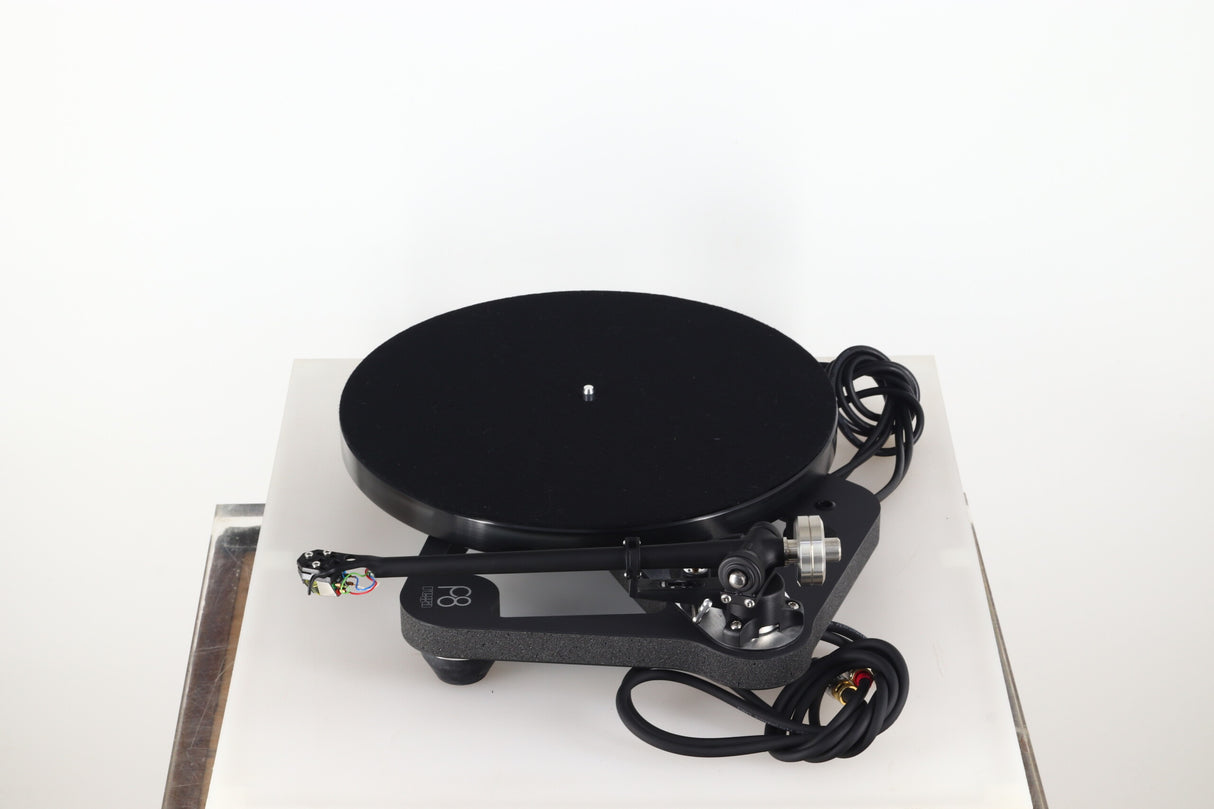 Rega Planar 8 Turntable / ND7 Cartridge - Black