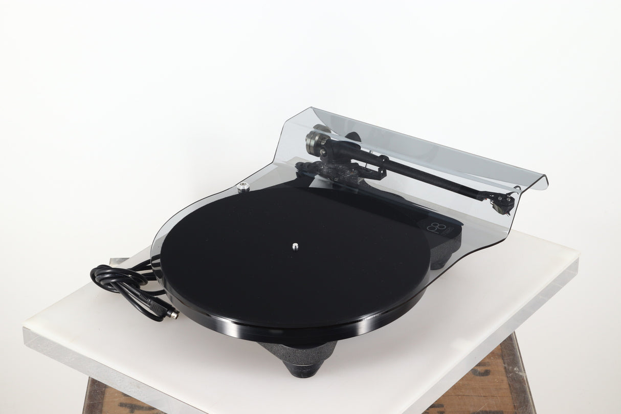 Rega Planar 8 Turntable / ND7 Cartridge - Black