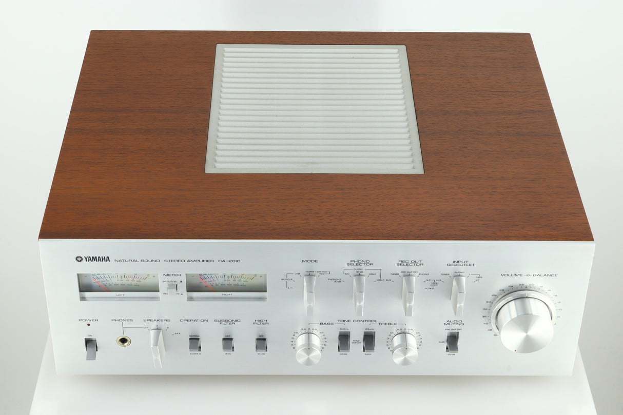 Yamaha CA-2010 Integrated Amplifier and CT-1010 AM/FM Stereo Tuner