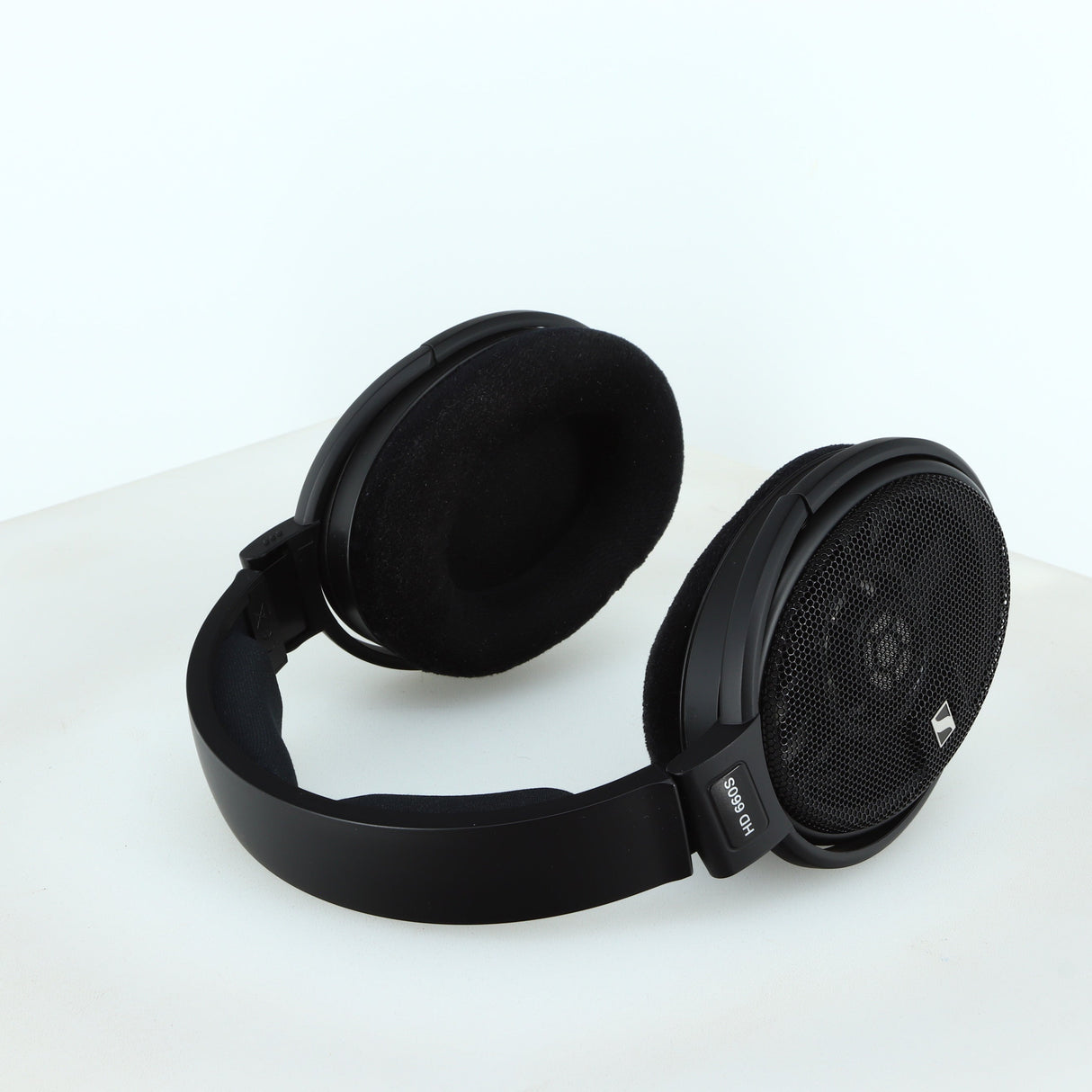 Sennheiser HD660S Headphones