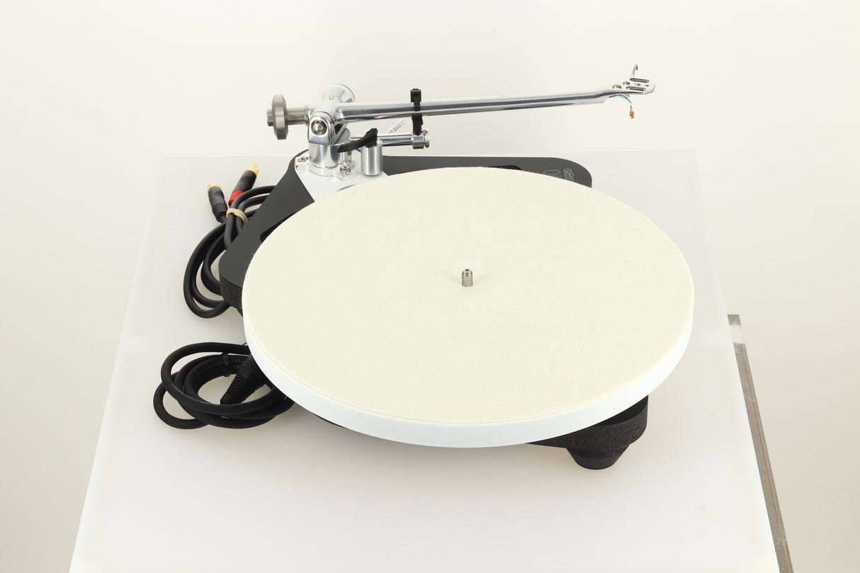Rega Planar 10 Turntable - Matt Polaris Grey