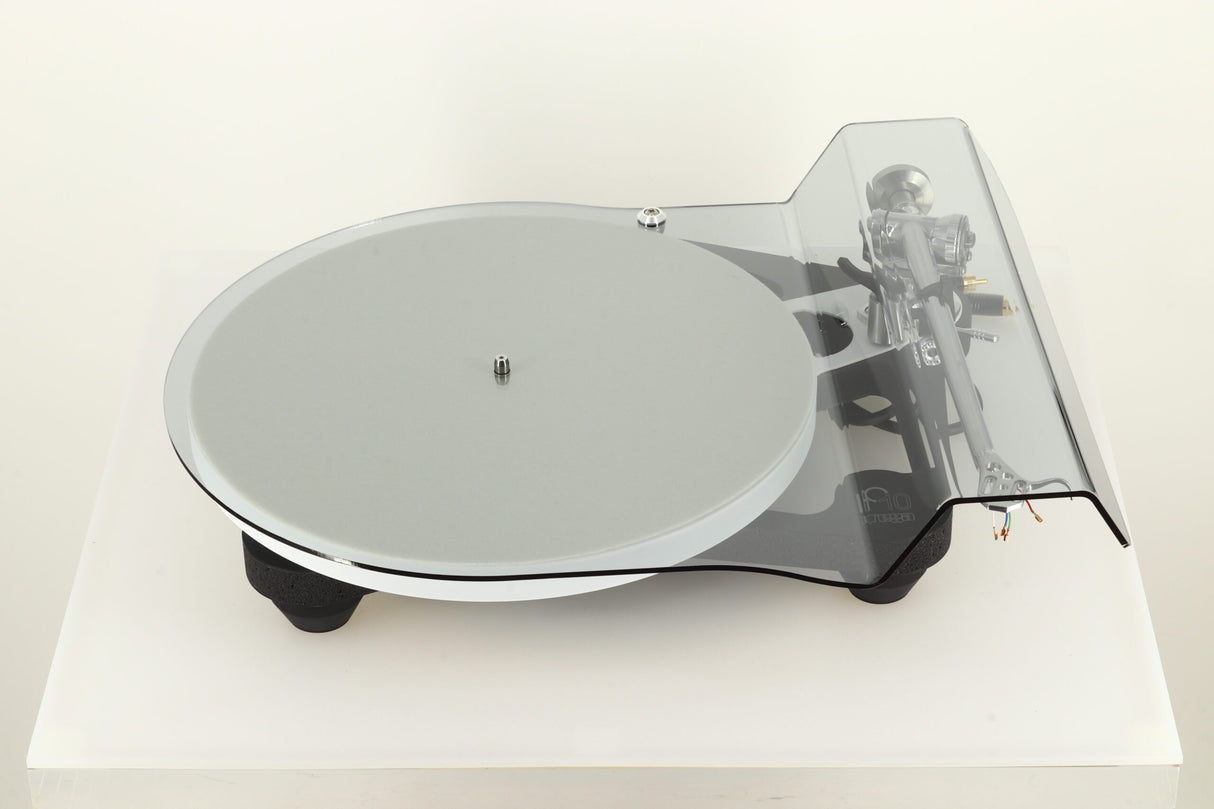 Rega Planar 10 Turntable - Matt Polaris Grey