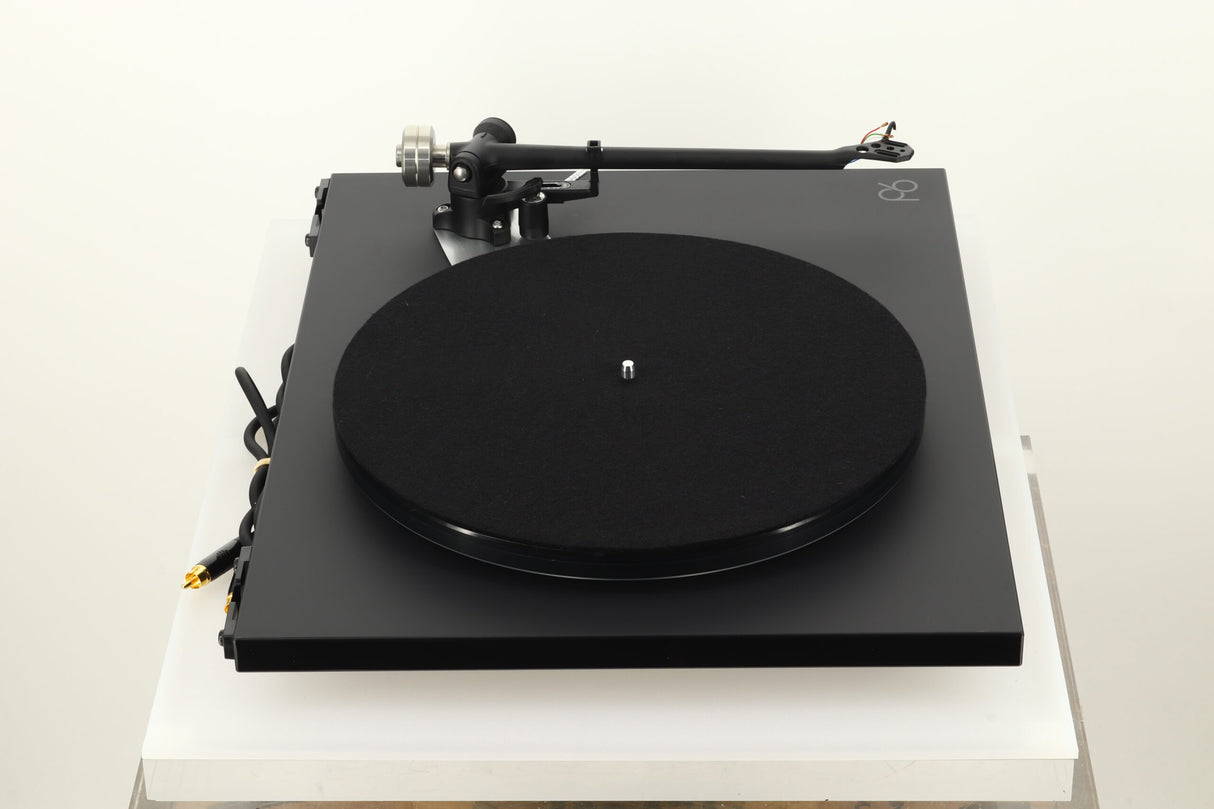 Rega Planar 6 Turntable - Matt Polaris Grey