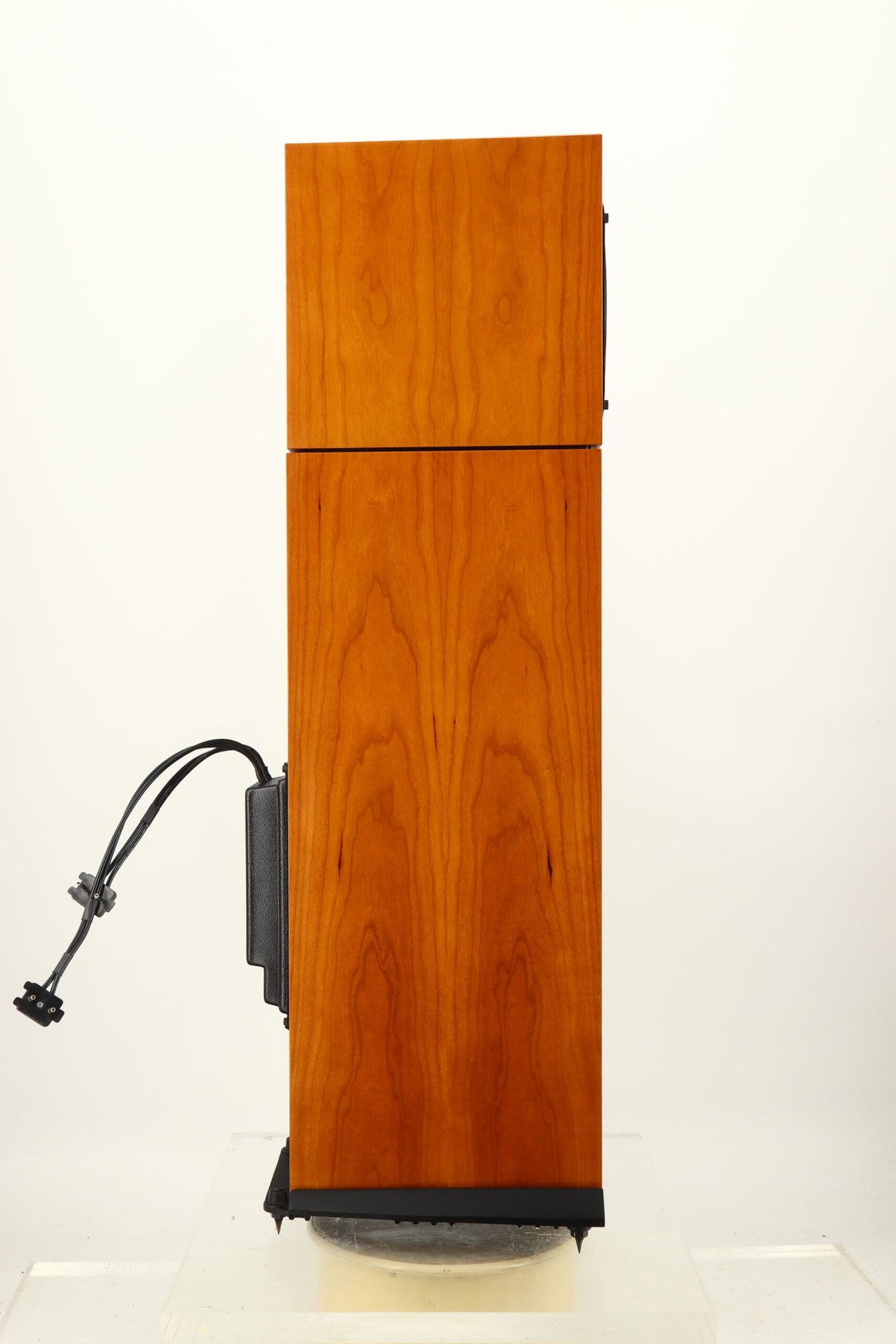 Naim Allae Floorstanding Speakers - Cherry