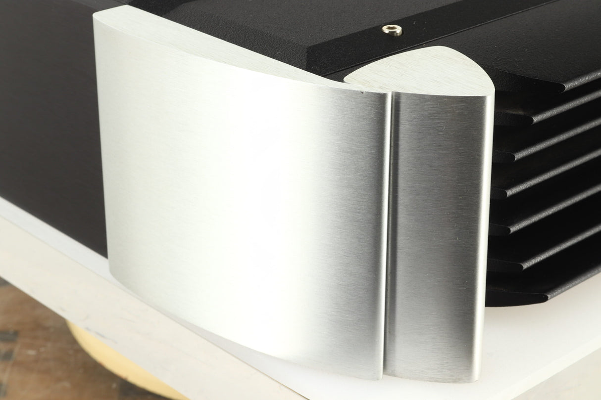 Moon by SimAudio Evolution 610LP PhonoStage - Black/Silver