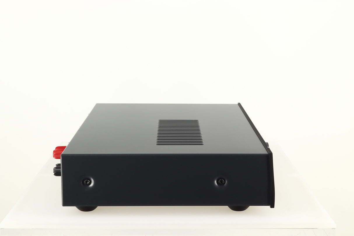 Arcam FMJ A19 Integrated Amplifier