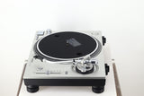 Technics SL-1200GR2 Turntable  / Ortofon 2MR Black Cartridge