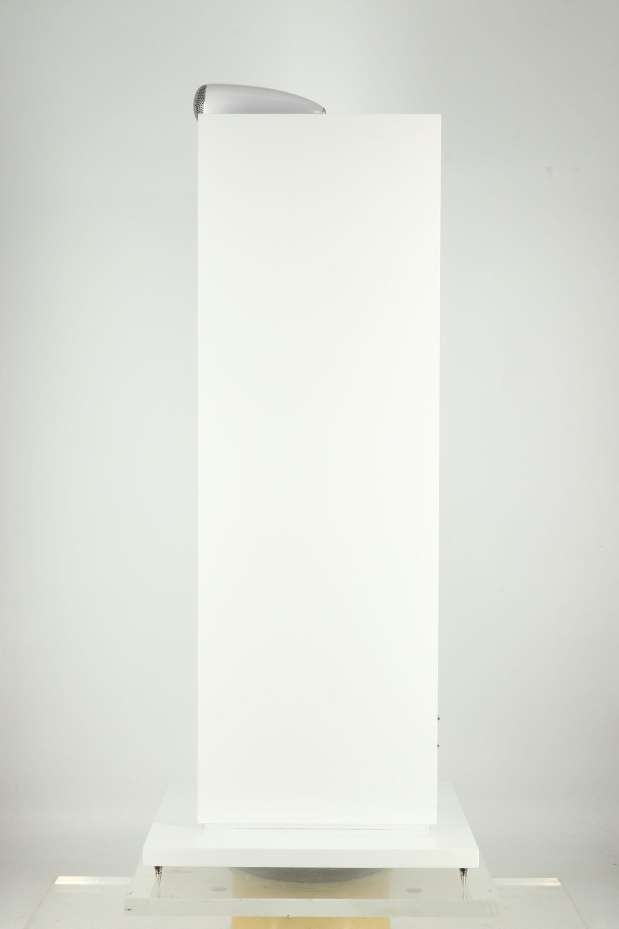 B&W 702 S2 Floorstanding Speakers - White