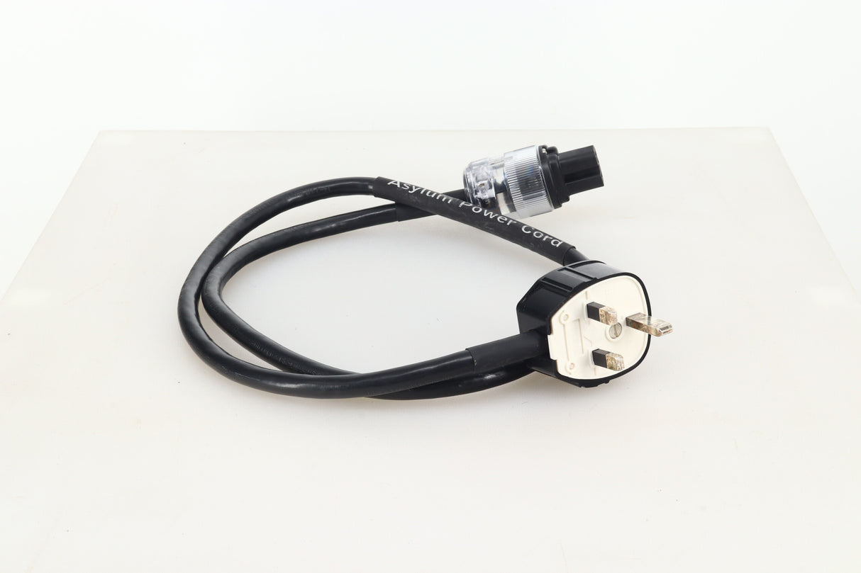 MCRU Asylum Mains Cable 1.15m
